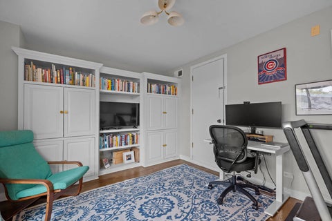 Tiny photo for 1051 W Lill Avenue, Chicago, IL 60614 (MLS # 12759403)