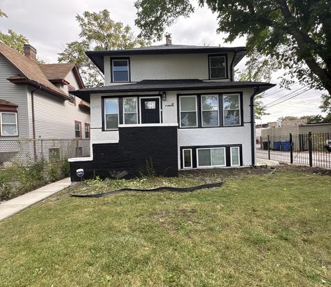 Photo of 17 N Lotus Avenue, Chicago, IL 60644 (MLS # 12493528)