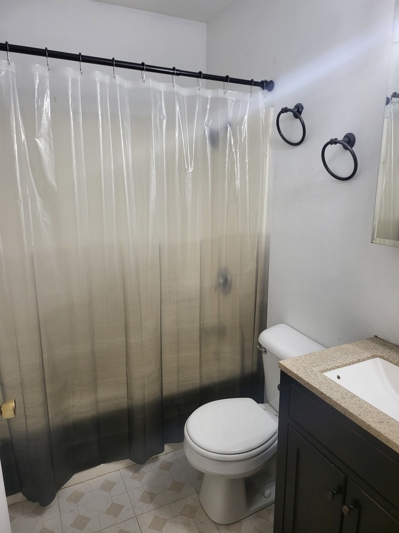 32 Montego Colony 7