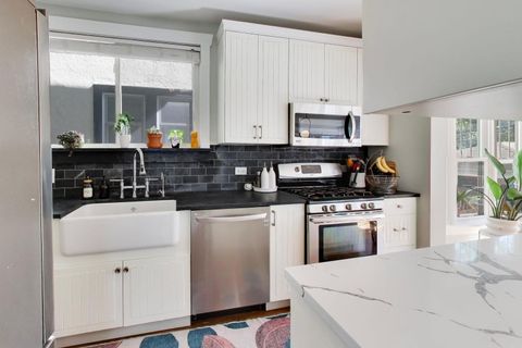 Tiny photo for 806 S Scoville Avenue, Oak Park, IL 60304 (MLS # 12631009)