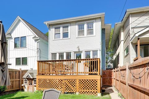 Tiny photo for 806 S Scoville Avenue, Oak Park, IL 60304 (MLS # 12631009)