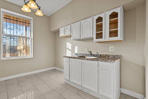 Tiny photo for 5618 S Prairie Avenue #2, Chicago, IL 60637 (MLS # 12640718)