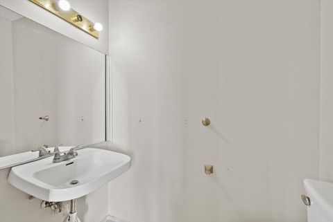 Tiny photo for 5618 S Prairie Avenue #2, Chicago, IL 60637 (MLS # 12640718)