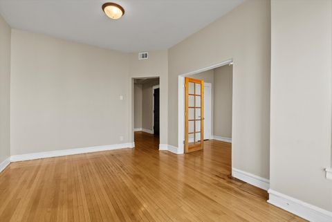 Tiny photo for 5618 S Prairie Avenue #2, Chicago, IL 60637 (MLS # 12640718)