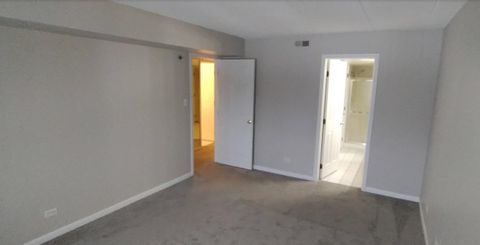 Tiny photo for 18600 Village West Drive #303, Hazel Crest, IL 60429 (MLS # 12541632)