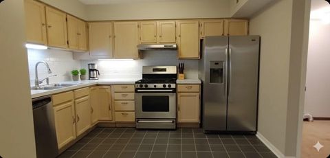 Tiny photo for 18600 Village West Drive #303, Hazel Crest, IL 60429 (MLS # 12541632)