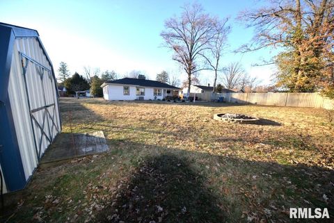 Tiny photo for 17 HIGHLAND Place, Mt Vernon, IL 62864 (MLS # EB460783)