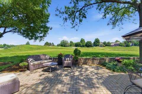 Tiny photo for 955 Harbor Town Court, Geneva, IL 60134 (MLS # 12661746)