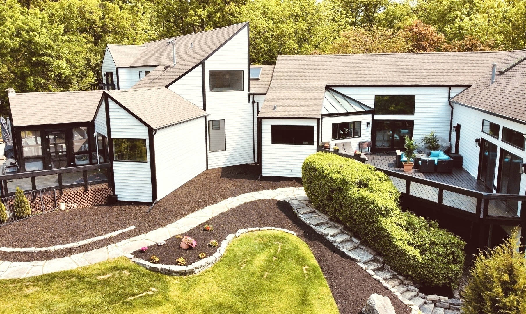 112 Ravine Lane