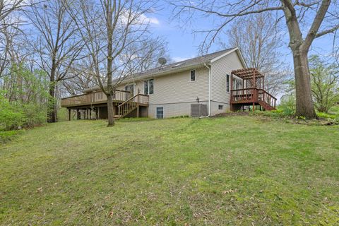 Tiny photo for 2511 136th Ave. Court W, Milan, IL 61264 (MLS # 12622632)