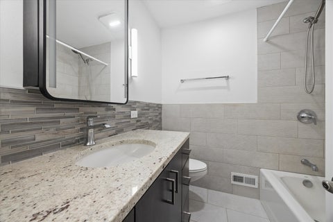 Tiny photo for 706 Courtland Circle, Western Springs, IL 60558 (MLS # 12787256)