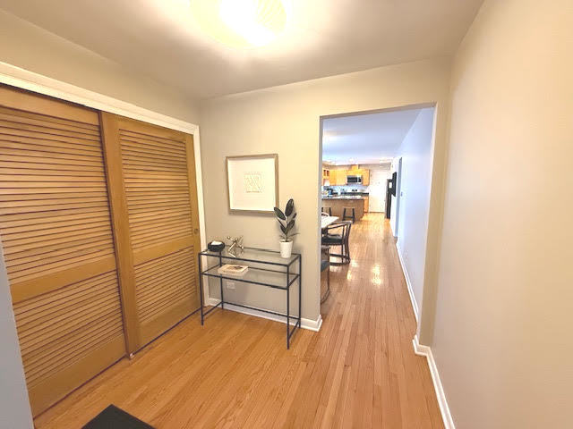 556 N BARTON Avenue 1