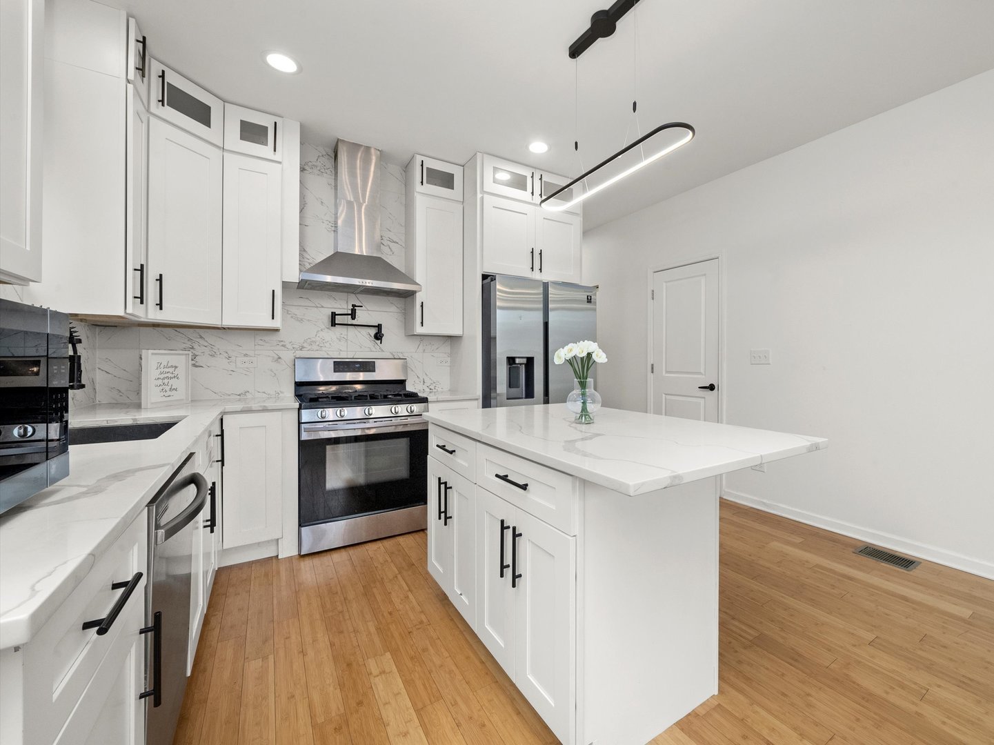 1336 N Hamlin Avenue