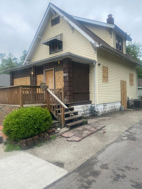Tiny photo for 945 E Hickory Street, Kankakee, IL 60901 (MLS # 12494576)