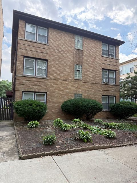 10601 S Hale Avenue Chicago IL 60643