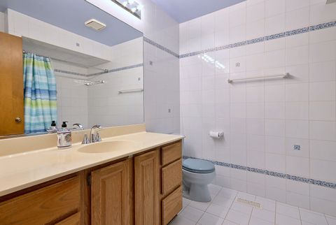 Tiny photo for 632 Berkshire Lane, Des Plaines, IL 60016 (MLS # 12586581)