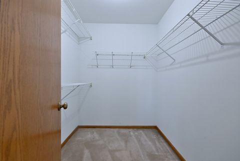 Tiny photo for 632 Berkshire Lane, Des Plaines, IL 60016 (MLS # 12586581)