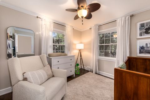 Tiny photo for 240 E Sibley Street, Park Ridge, IL 60068 (MLS # 12482310)