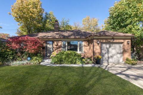 Photo of 240 E Sibley Street, Park Ridge, IL 60068 (MLS # 12482310)
