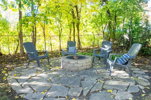 Tiny photo for 240 E Sibley Street, Park Ridge, IL 60068 (MLS # 12482310)