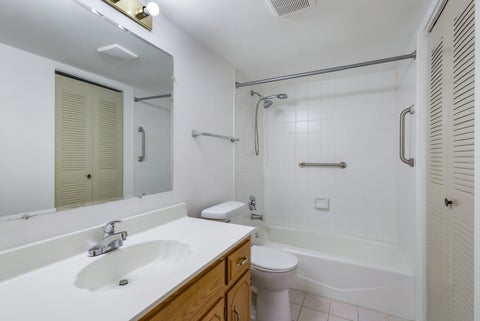 Tiny photo for 5646 W 103rd Street #106, Oak Lawn, IL 60453 (MLS # 12729509)