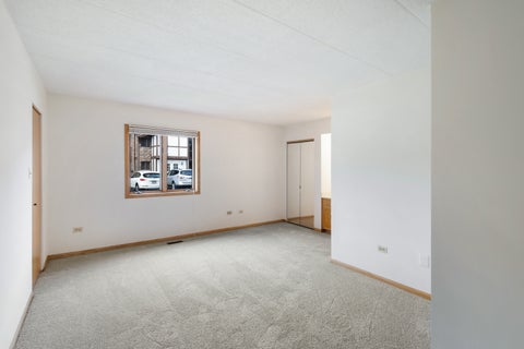 Tiny photo for 5646 W 103rd Street #106, Oak Lawn, IL 60453 (MLS # 12729509)