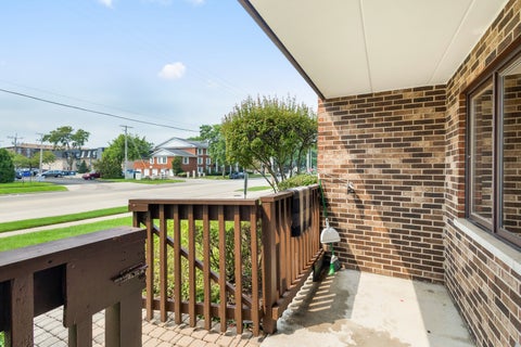 Tiny photo for 5646 W 103rd Street #106, Oak Lawn, IL 60453 (MLS # 12729509)