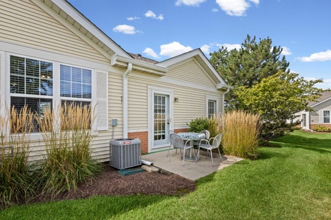 Tiny photo for 21452 Papoose Lake Drive #21452, Crest Hill, IL 60403 (MLS # 12757659)