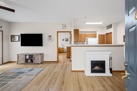 Tiny photo for 21452 Papoose Lake Drive #21452, Crest Hill, IL 60403 (MLS # 12757659)