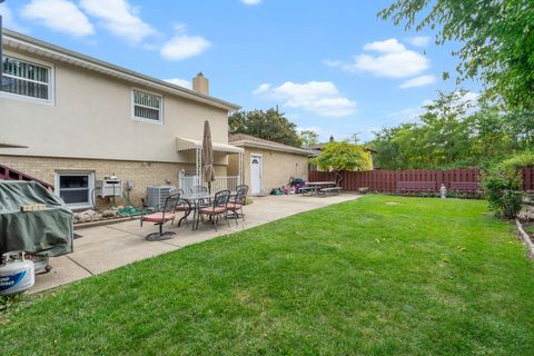 Tiny photo for 4038 Denley Avenue, Schiller Park, IL 60176 (MLS # 12494862)