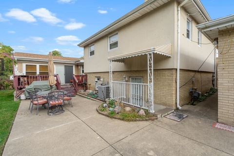 Tiny photo for 4038 Denley Avenue, Schiller Park, IL 60176 (MLS # 12494862)