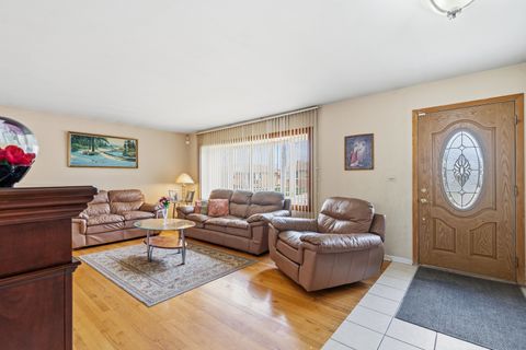 Tiny photo for 4038 Denley Avenue, Schiller Park, IL 60176 (MLS # 12494862)