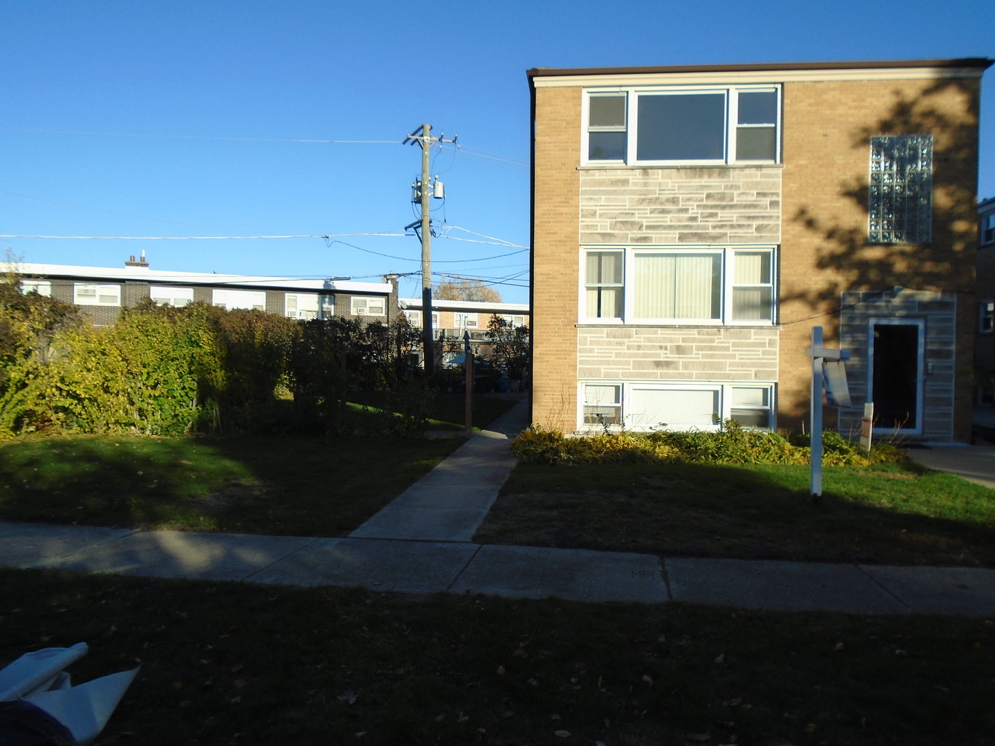 8037 N Oriole Avenue