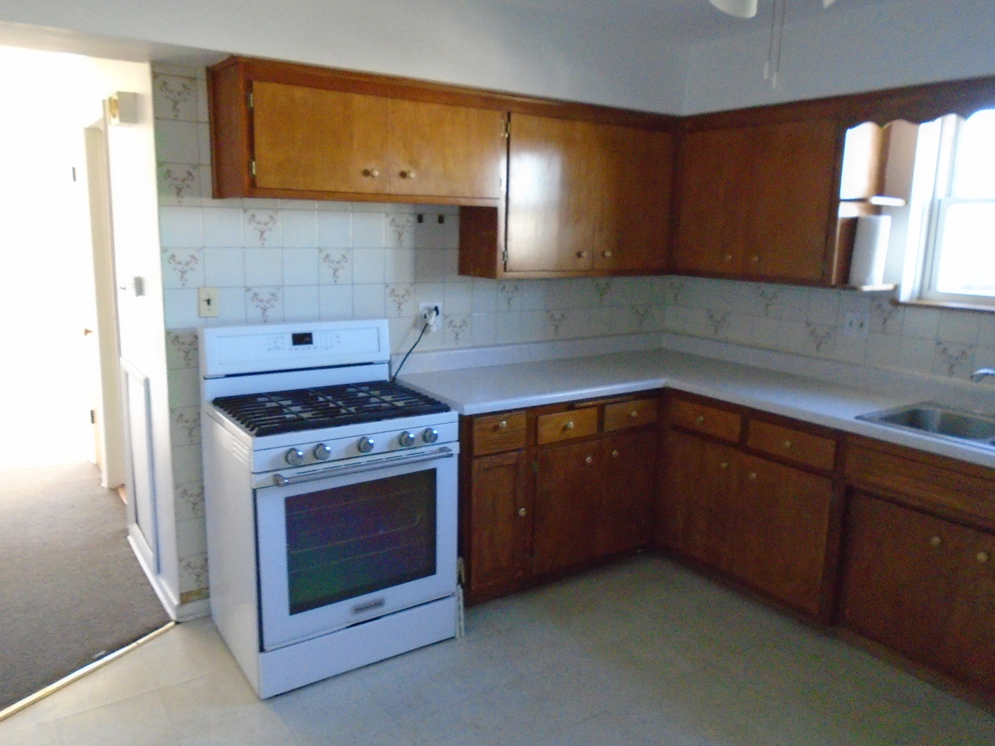 8037 N Oriole Avenue