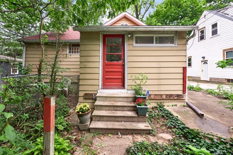 Tiny photo for 555 N 7th Street, DeKalb, IL 60115 (MLS # 12768862)