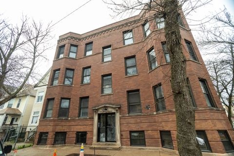 2256 N Sawyer Avenue 3 Chicago IL 60647