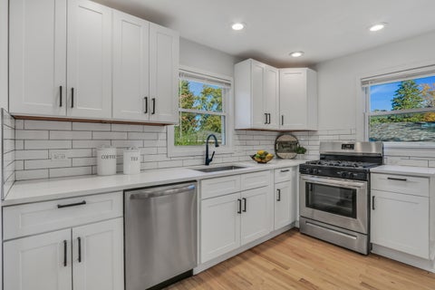Tiny photo for 133 S Lincoln Avenue, Mundelein, IL 60060 (MLS # 12796247)