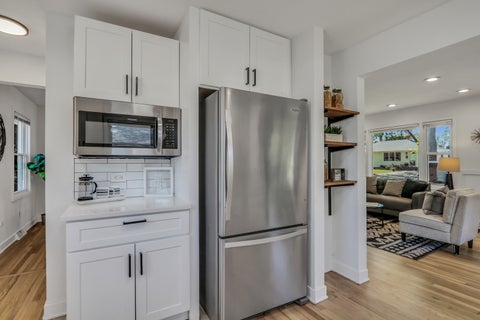 Tiny photo for 133 S Lincoln Avenue, Mundelein, IL 60060 (MLS # 12796247)