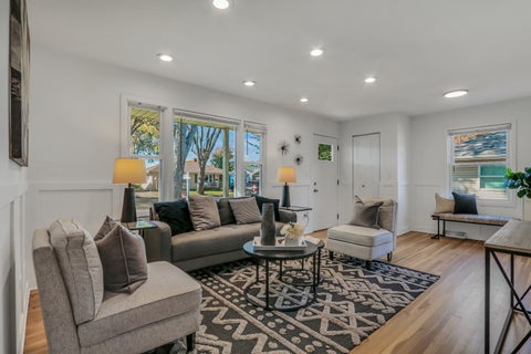Tiny photo for 133 S Lincoln Avenue, Mundelein, IL 60060 (MLS # 12796247)