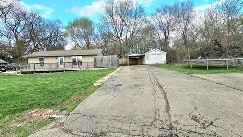 Tiny photo for 1100 S Lincoln Avenue, Dixon, IL 61021 (MLS # 12619367)
