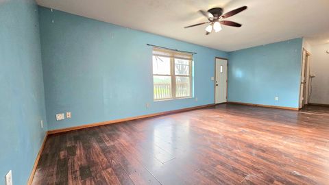 Tiny photo for 1100 S Lincoln Avenue, Dixon, IL 61021 (MLS # 12619367)