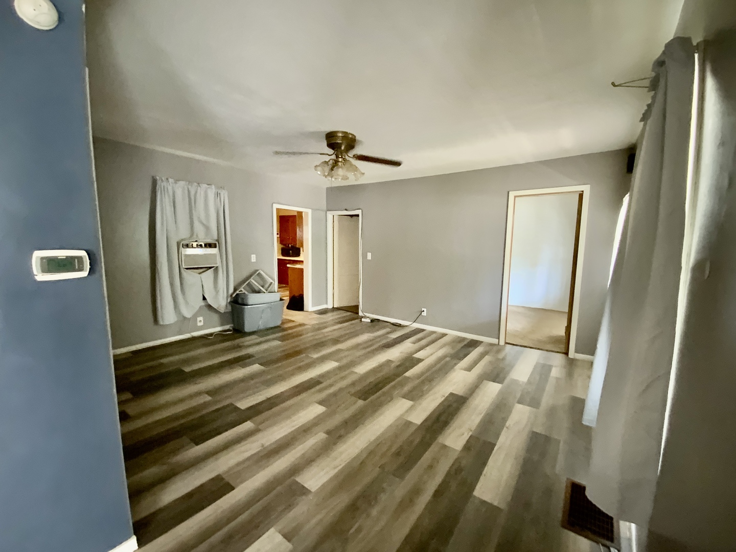 302 W Abe Street