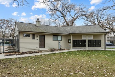 Tiny photo for 1526 Kirkwood Drive, Geneva, IL 60134 (MLS # 12544198)