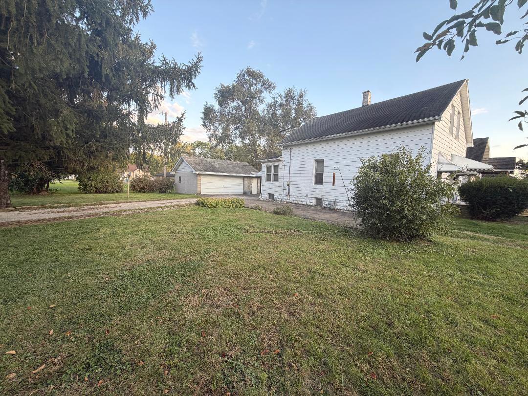 702 Davis Avenue