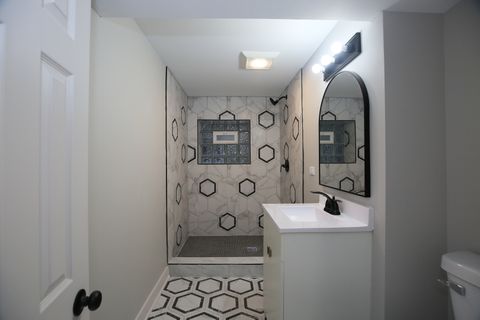 Tiny photo for 5536 W Melrose Street, Chicago, IL 60641 (MLS # 12566916)