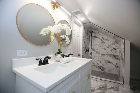 Tiny photo for 5536 W Melrose Street, Chicago, IL 60641 (MLS # 12566916)