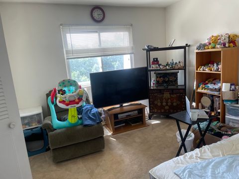 Tiny photo for 9460 Bay Colony Drive #3N, Des Plaines, IL 60016 (MLS # 12466781)