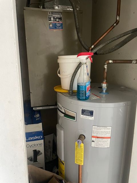 Tiny photo for 9460 Bay Colony Drive #3N, Des Plaines, IL 60016 (MLS # 12466781)