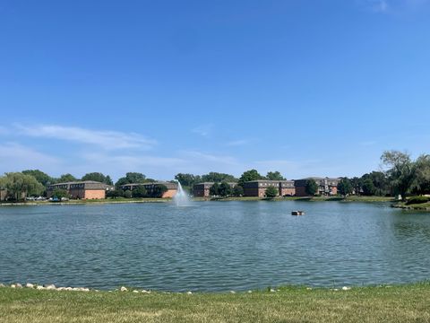 Tiny photo for 9460 Bay Colony Drive #3N, Des Plaines, IL 60016 (MLS # 12466781)
