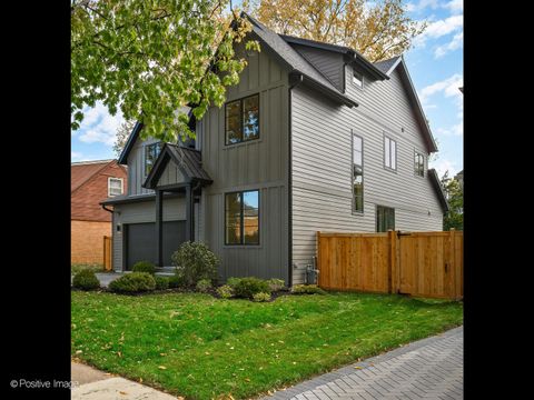 Tiny photo for 1917 Washington Avenue, Wilmette, IL 60091 (MLS # 12633390)